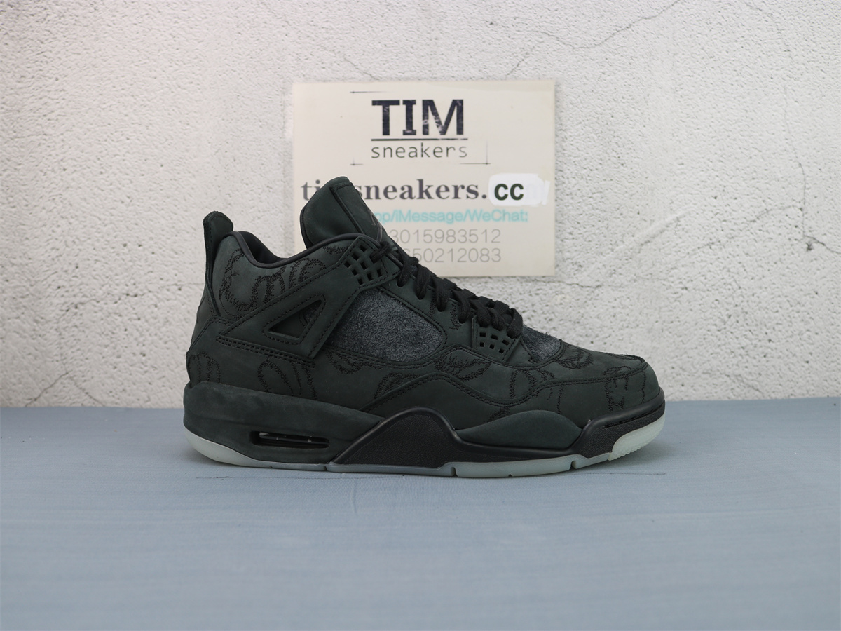 GX Batch Air Jordan 4 Retro Kaws Black 930155-001